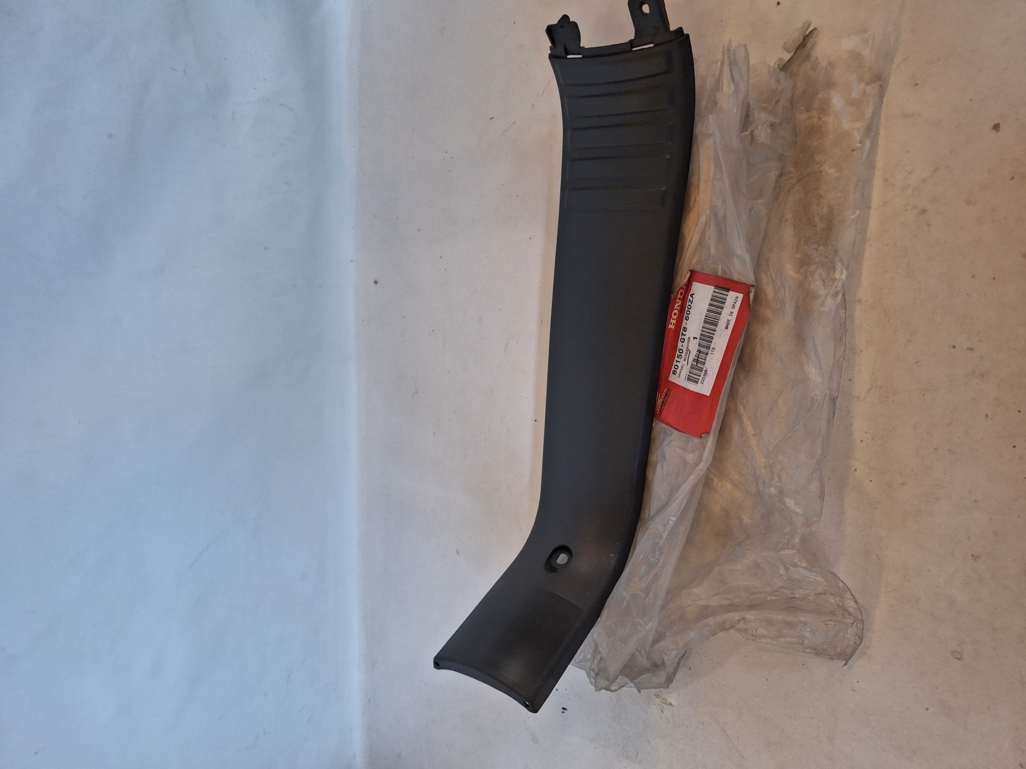 Picture of KAROSSERIEABDECKUNG MITTE  80150-GT8-600ZA  PK 50 Wallaroo 